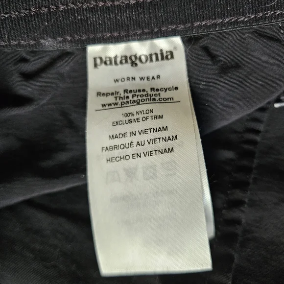Patagonia Black Baggy Shorts - Picture 3 of 7